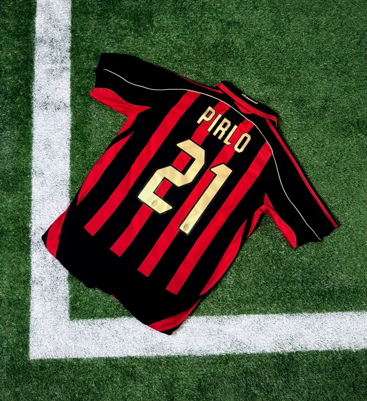AC Milan Pirlo 06-07 Home Kit (Size M)