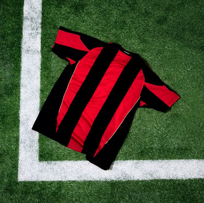 AC Milan 10-11 Home Kit (Size S)