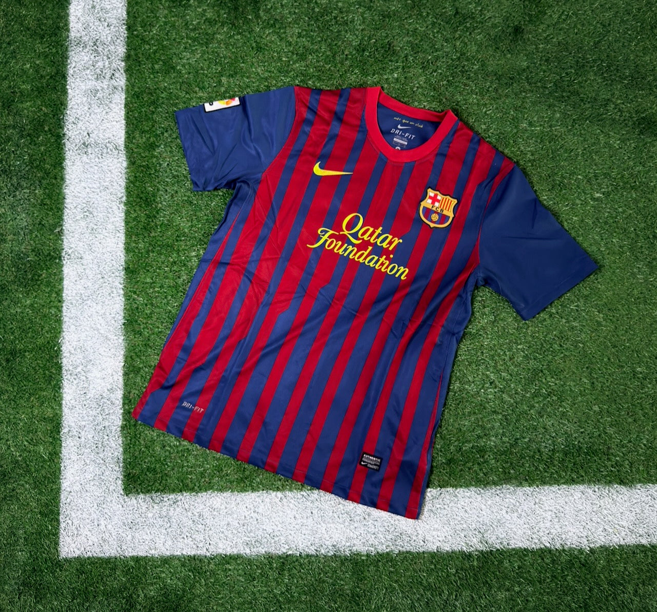 FC Barcelona 2011-12 Home Football Shirt | Nike | Vintage Original | Size M