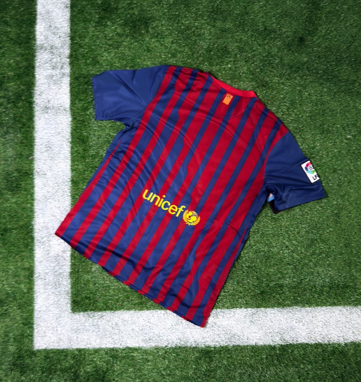 FC Barcelona 2011-12 Home Football Shirt | Nike | Vintage Original | Size M