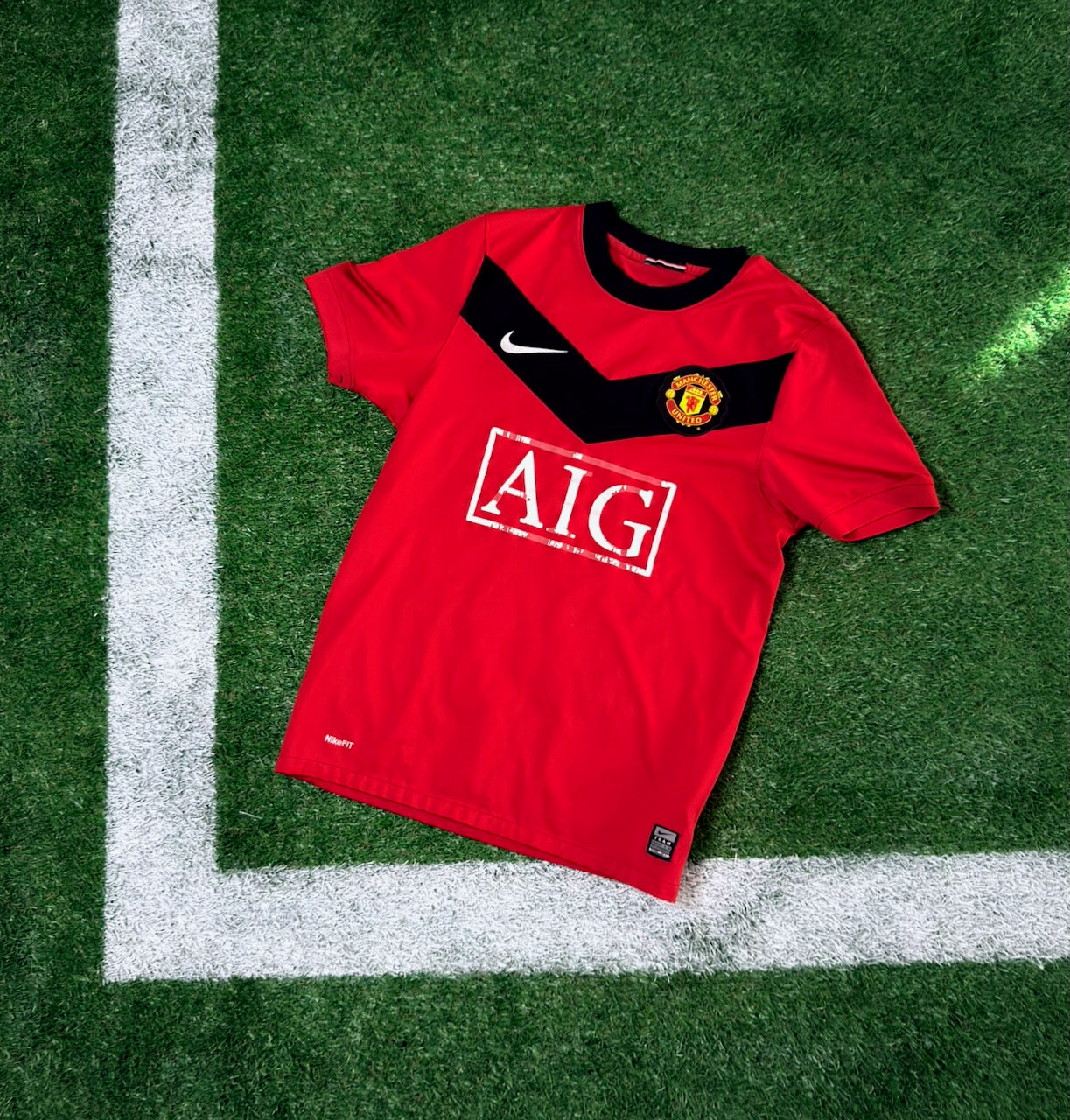 Manchester United 2009 Home Kit (Size S)