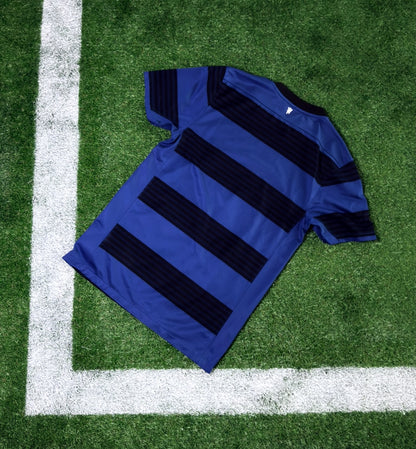 Manchester United 2011 Away Kit (Size S)