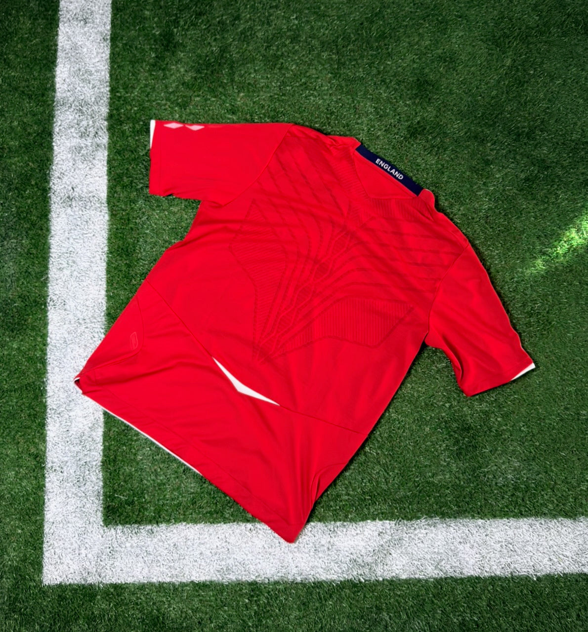 England 2008 Away Kit (Size L)