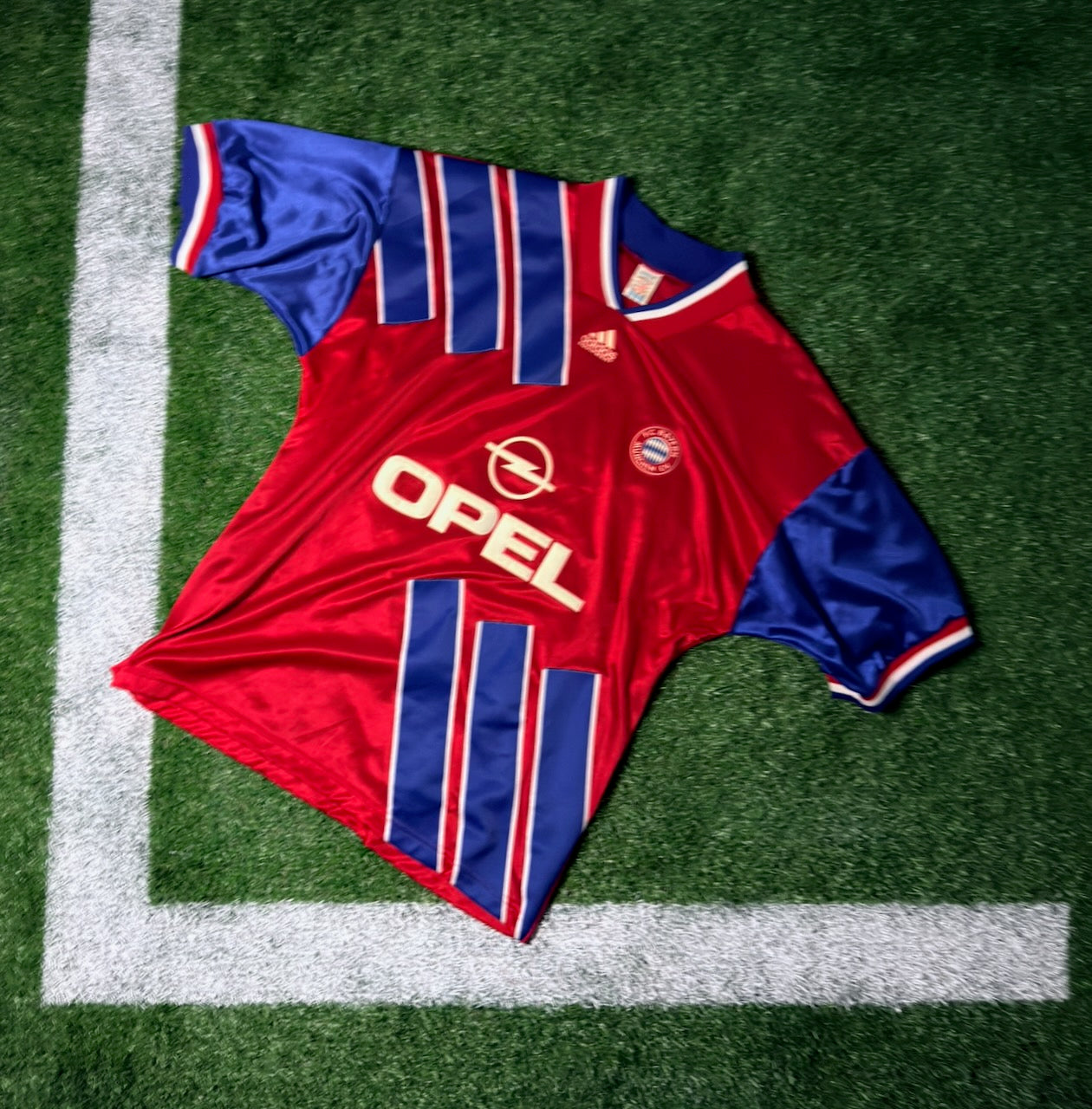 Bayern München 1993-94 Home Football Shirt | Adidas | Vintage