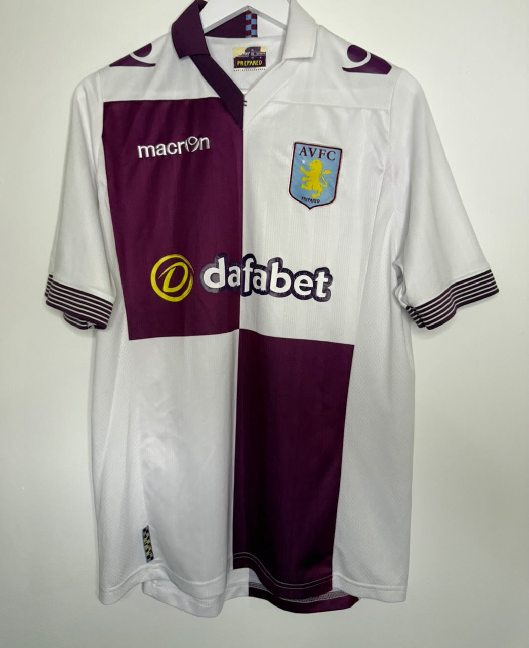Aston Villa 13-14 Away Kit (Size M)