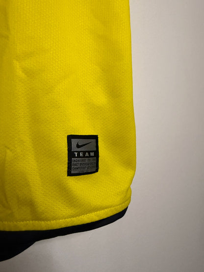 FC Barcelona 08-09 Away Kit (Size M)