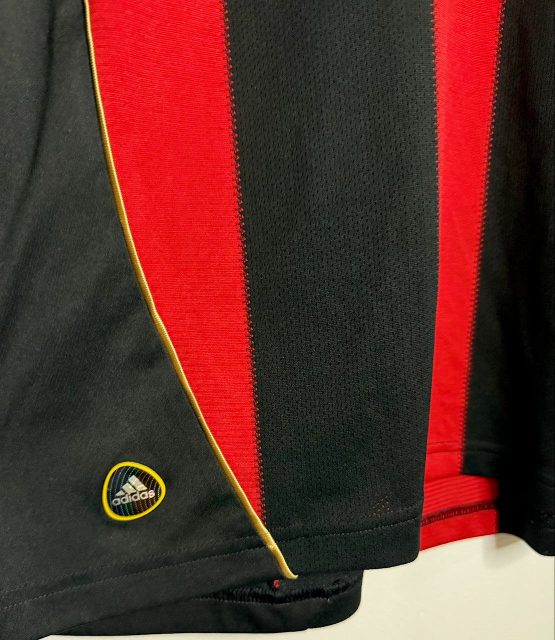 AC Milan 10-11 Home Kit (Size S)