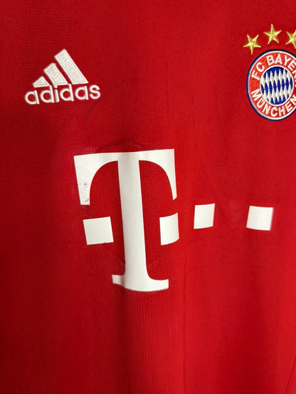 Bayern Munchen Muller 15-16 Home Kit (Size M)