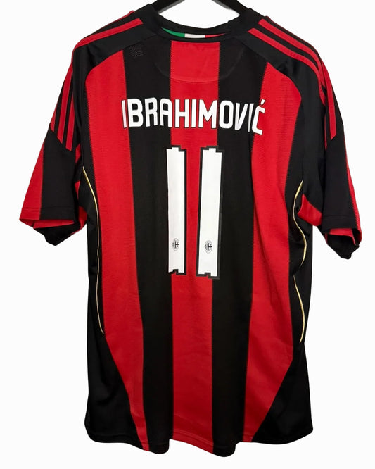 AC Milan 2010-11 Home Football Shirt | Adidas | Ibrahimović #11 | Original | Size L