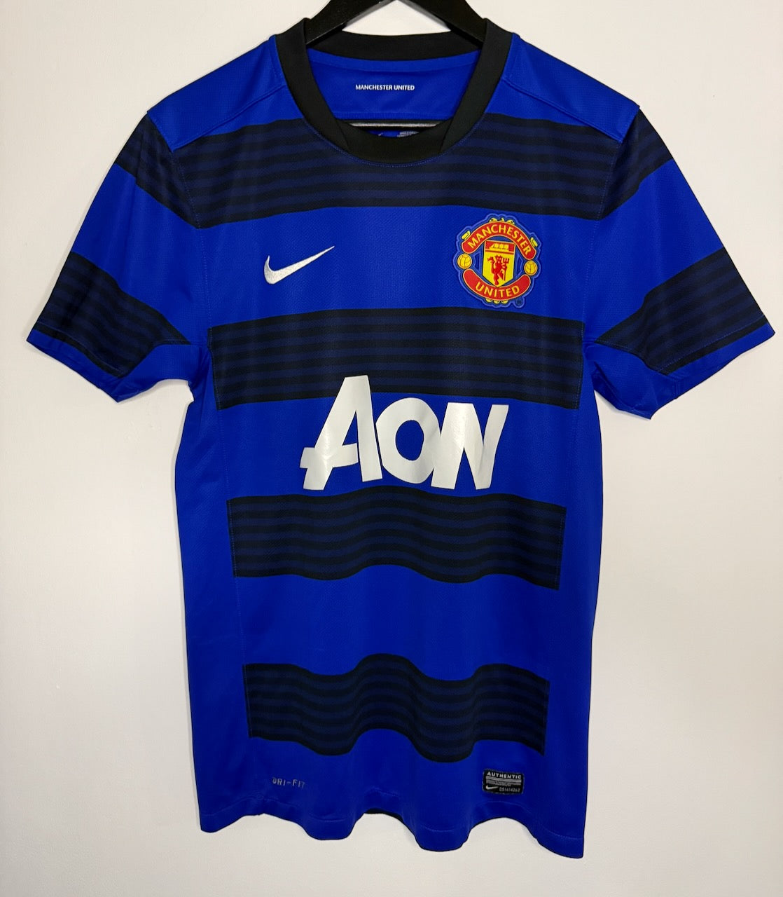 Manchester United 2011 Away Kit (Size S)