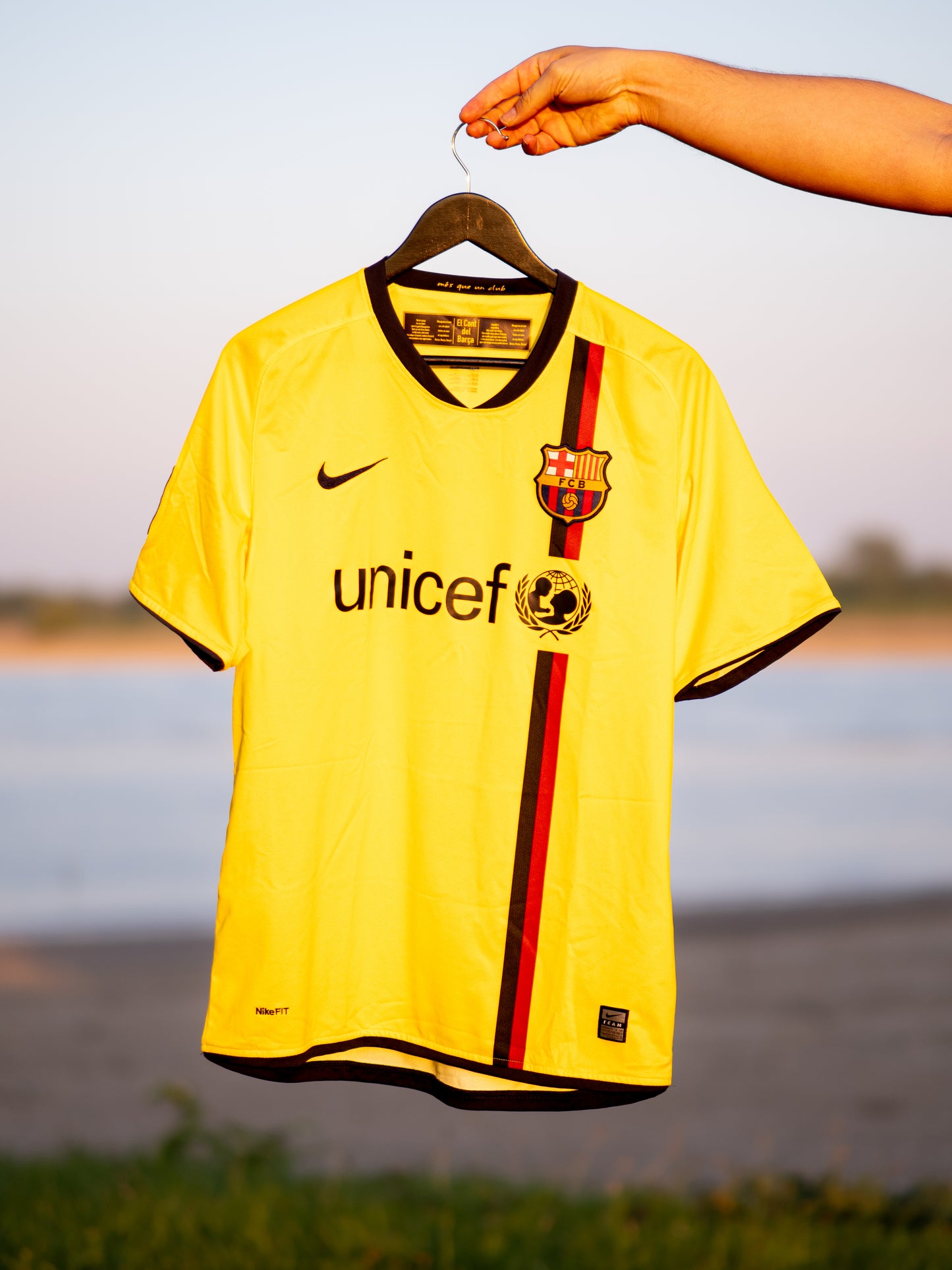 FC Barcelona 2008-09 Away Football Shirt | Nike | Vintage Original | Size M